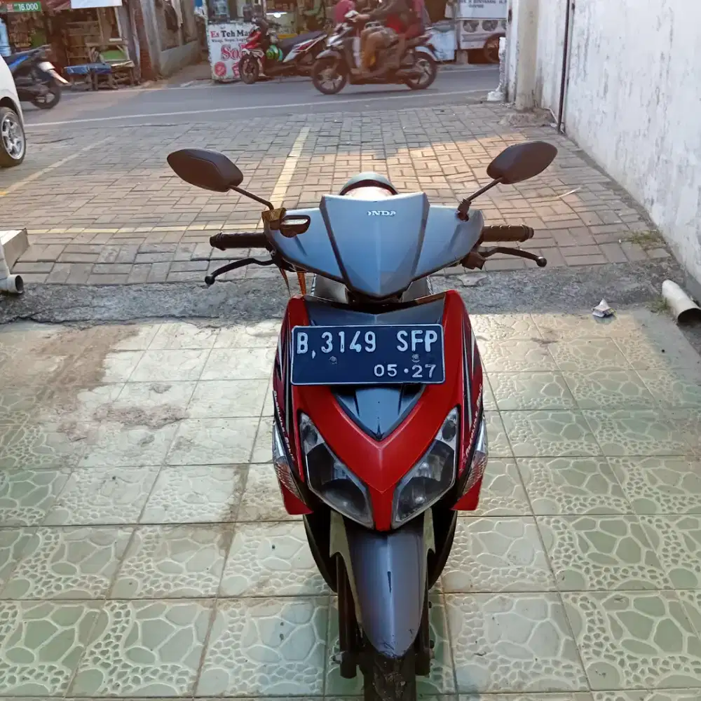 bimsillah jual motor vario karbu tahun 2012