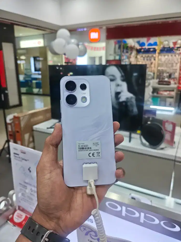 Oppo Reno 16F 5G ready promi kredit syarat KT tanpa DP