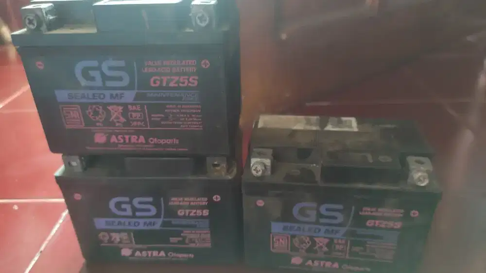Aki motor bekas