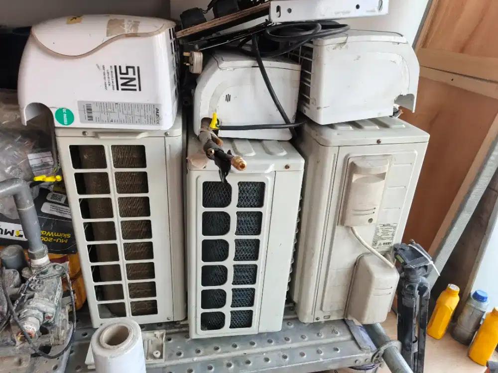AC 3 Unit indoor Outdoor .