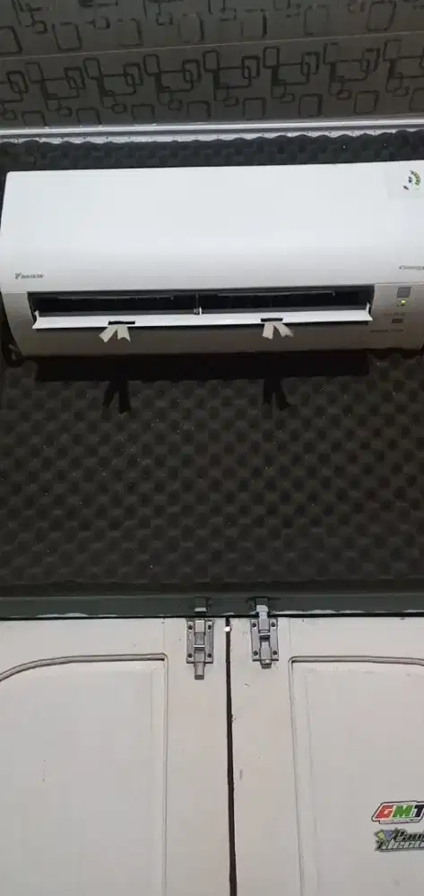 Ac daikin inverter 1/2 pk