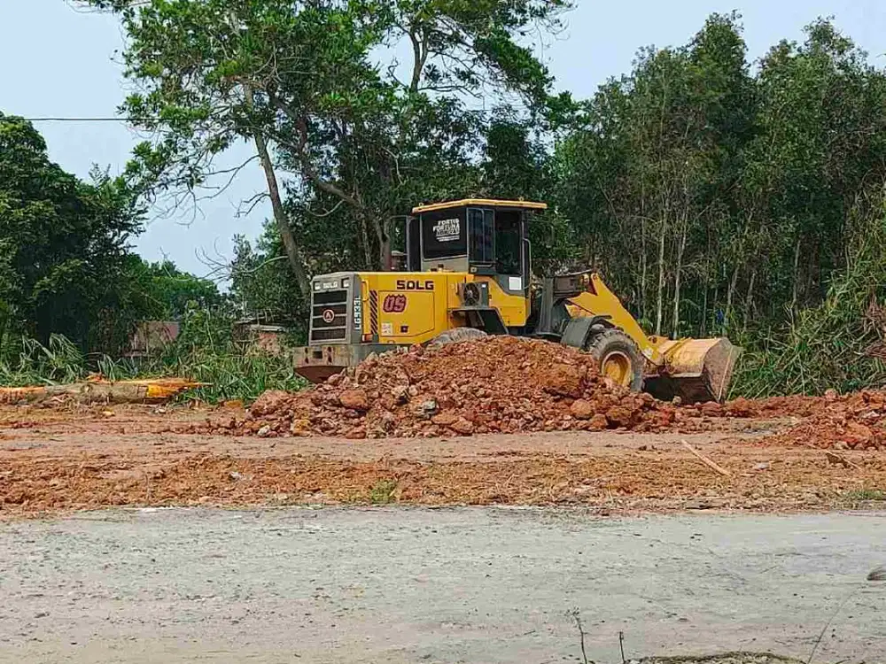 tanah pinggir jalan taqwa