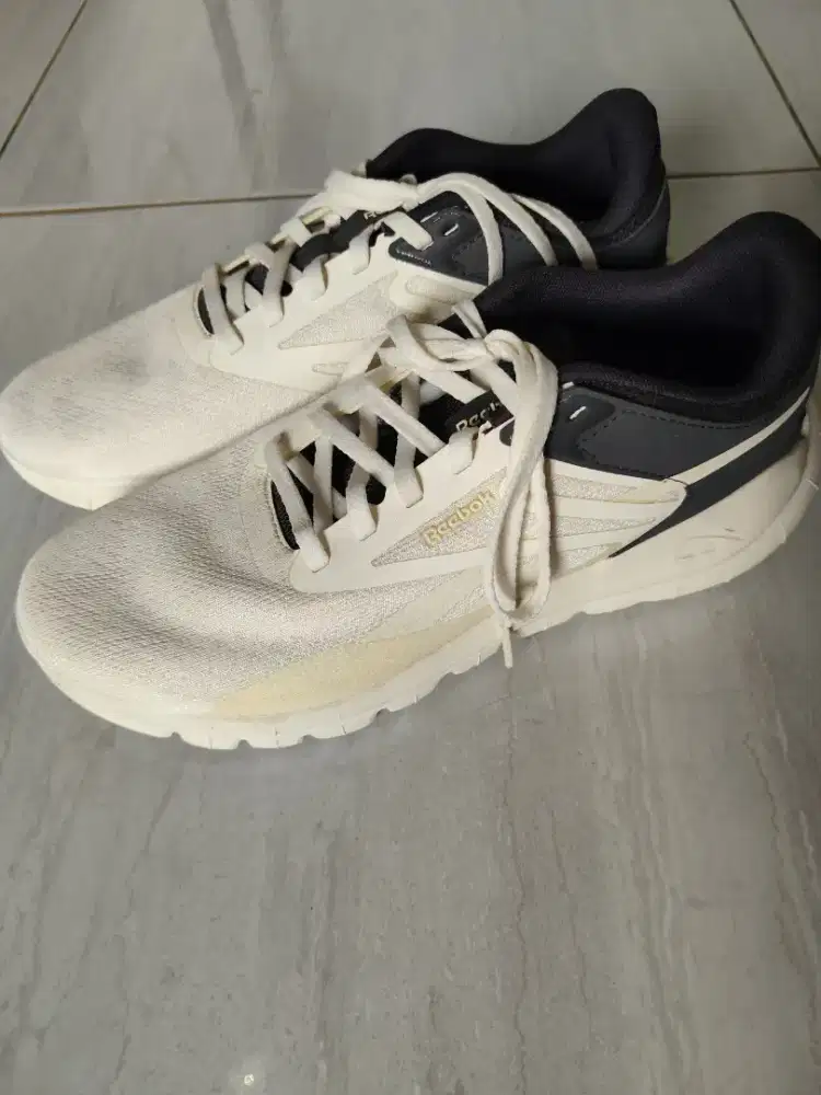 Sepatu Reebok Split Flex Men's Training Chalk
