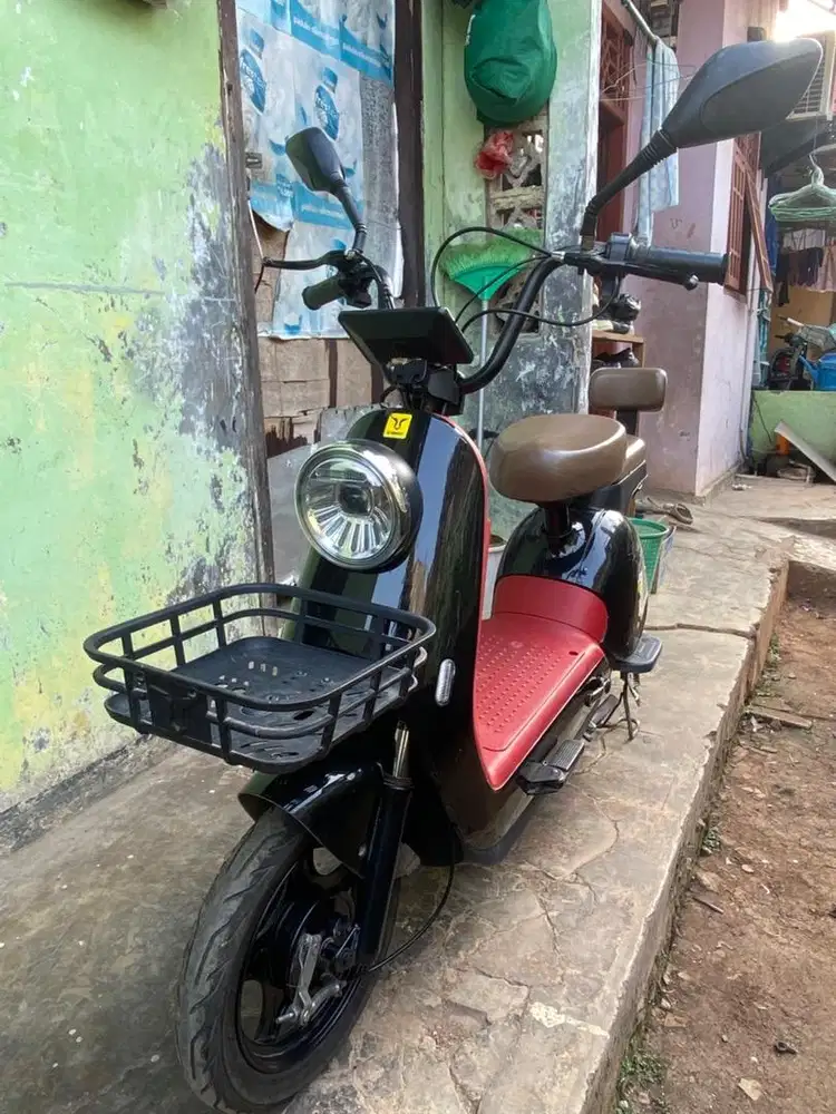 Sepeda listrik uwinfly R7