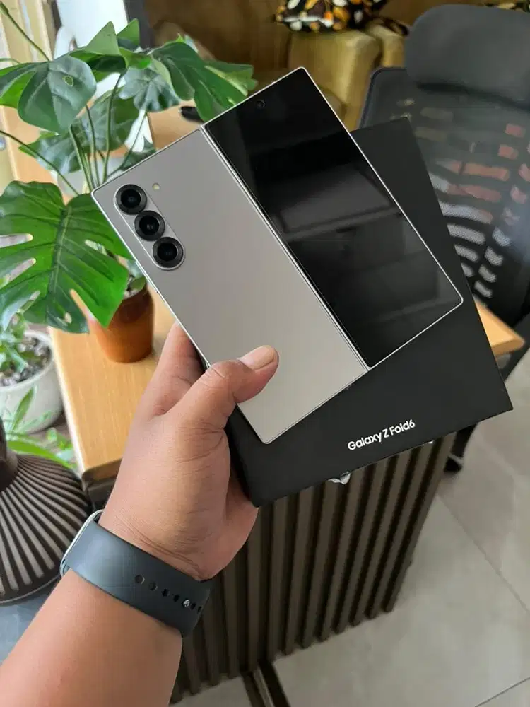 Samsung Galaxy Z Fold 6 12/512 Silver Shadow