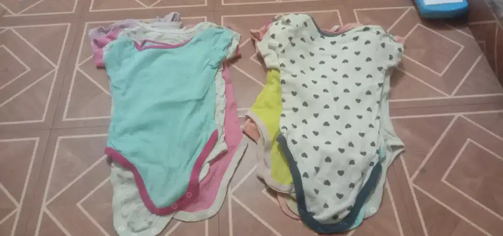 Baju anak atau baju jumper