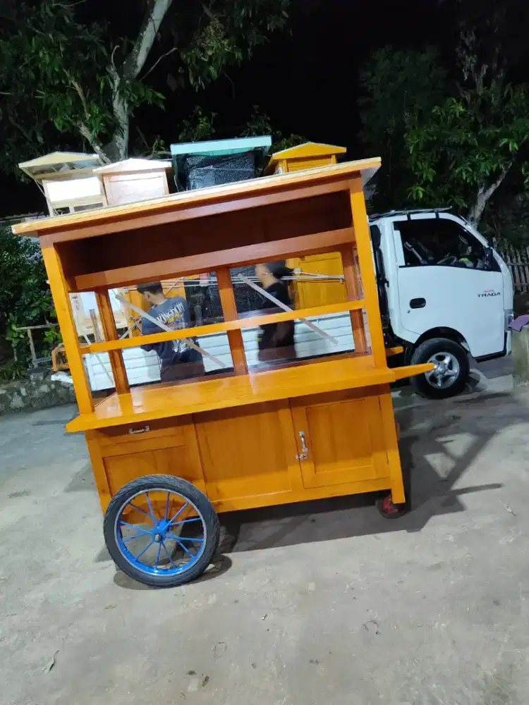 Promo Gerobak Mie Ayam jg Melayani Pesanan Grobak Bakso Bubur Sate dlL