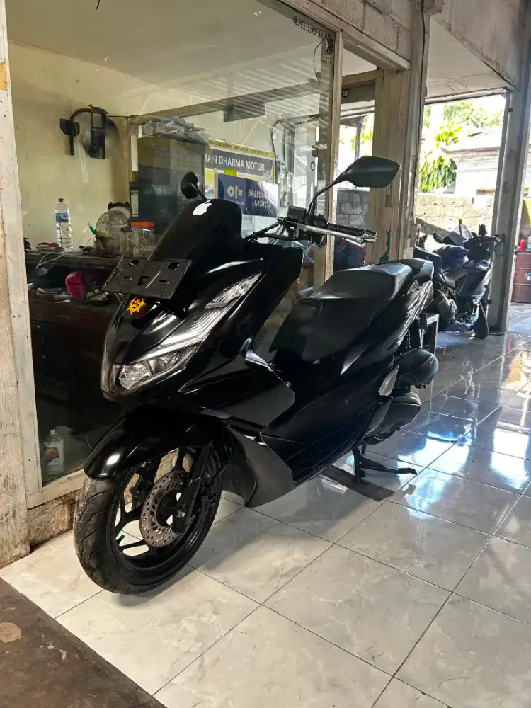 HONDA PCX 160 TAHUN 2023 PAJAK HIDUP SURAT LENGKAP