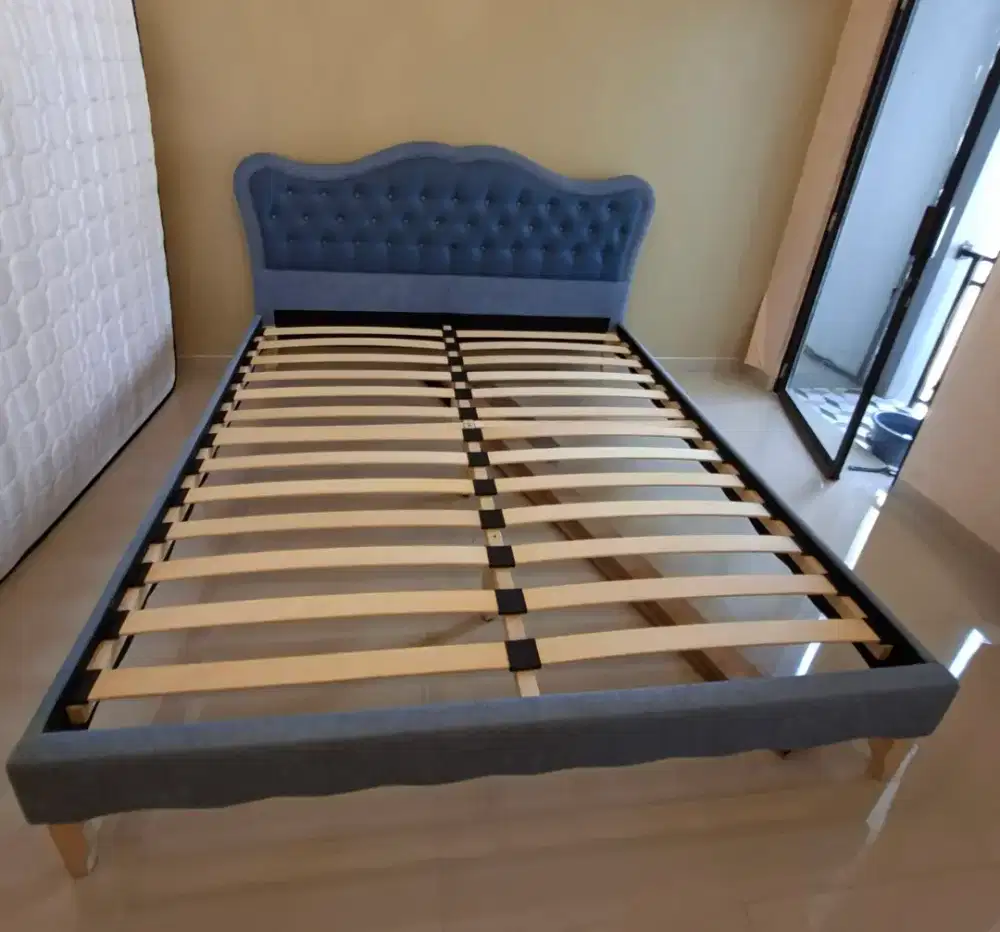 Ranjang klasik 180x200