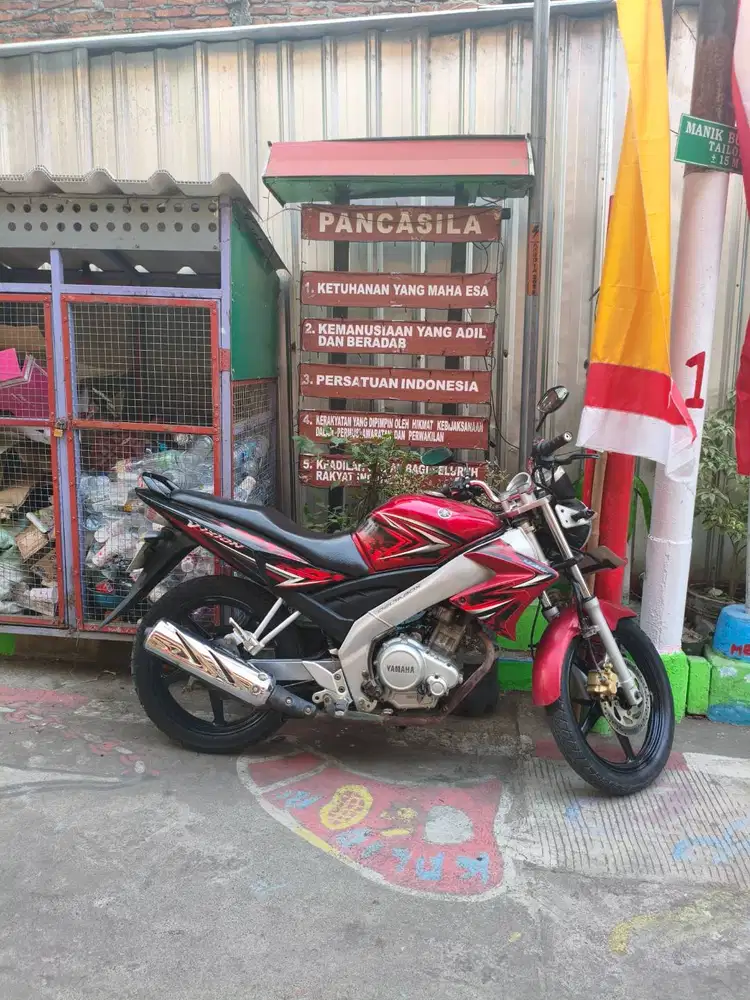 Vixion old merah 2009