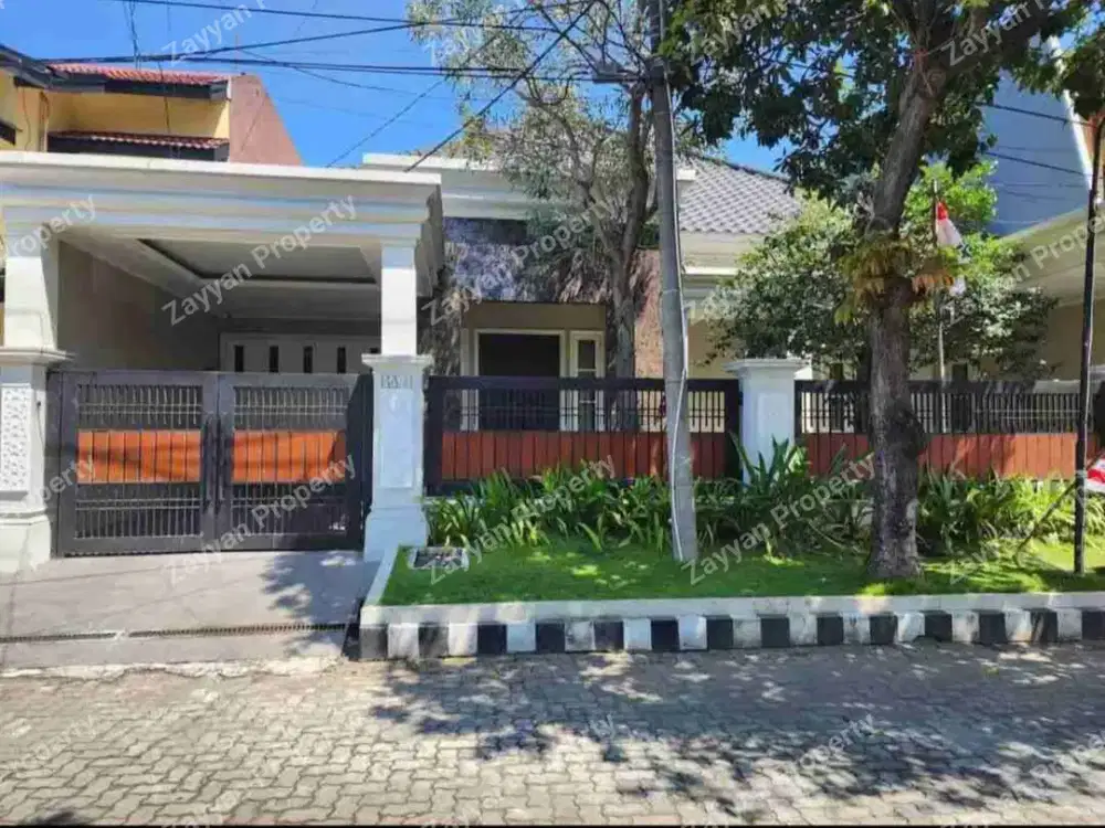 Rumah Cantik Siap Huni Ketintang Surabaya