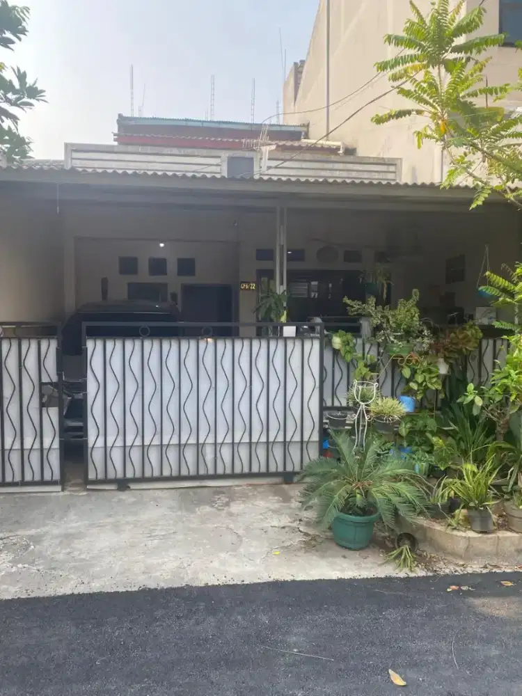 Dijual Rumah 2 Lantai Villa Pamulang