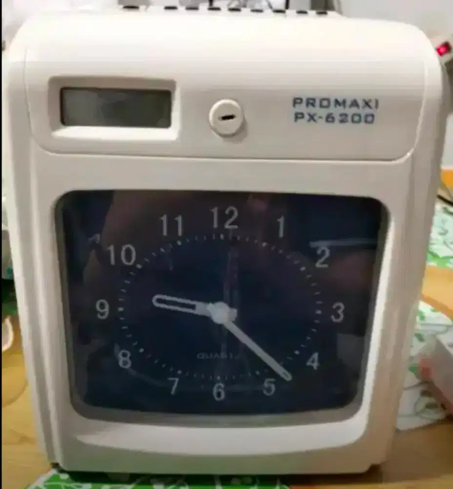 Mesin absensi merek promaxi px 6200