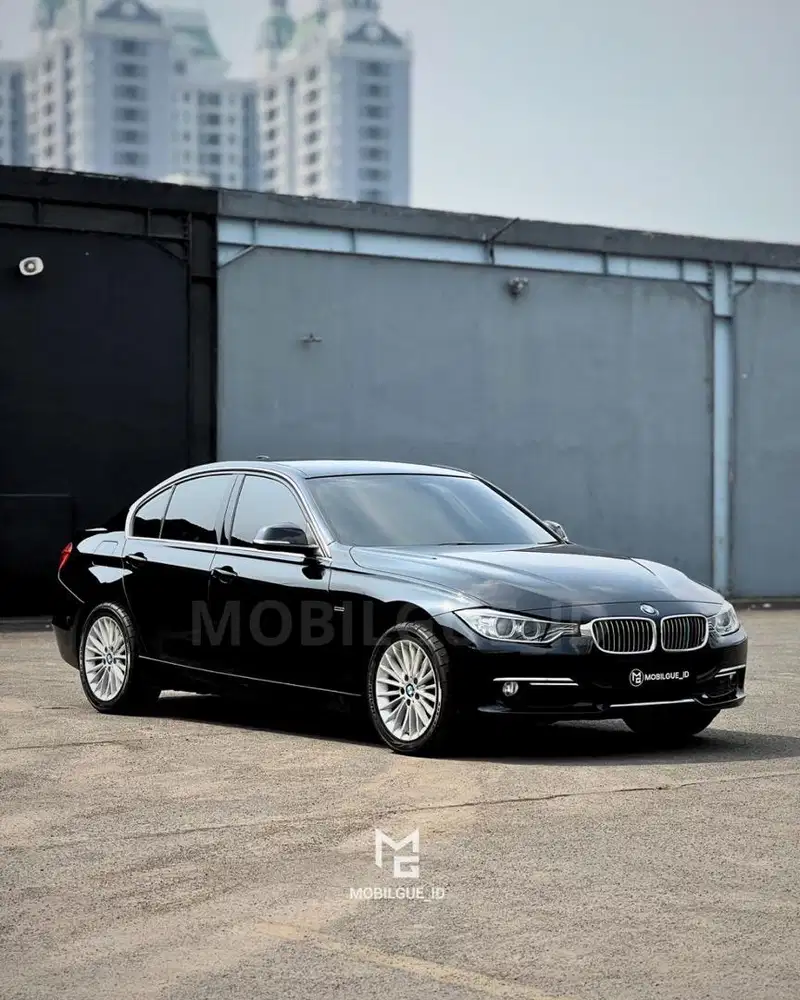 HOT DEAL!!! BMW 320i Luxury 2015 Bensin