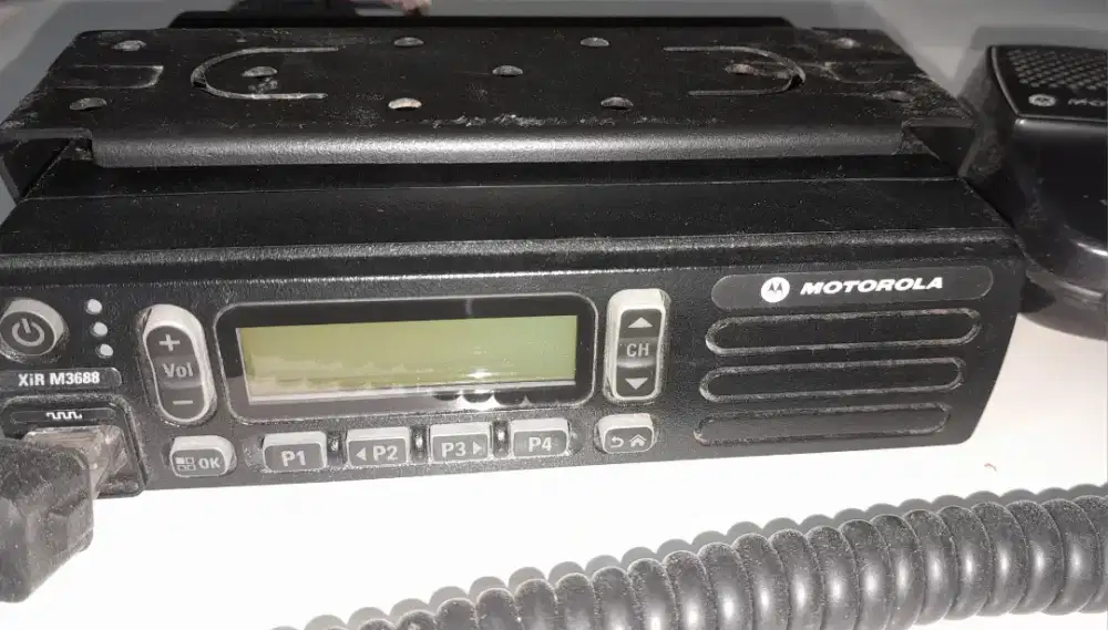 Radio Mobile Motorola Xir M3688 25W VHF