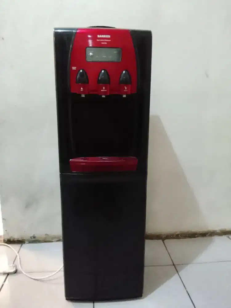 Dispenser Sanken