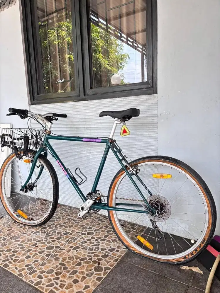 Sepeda Commuter bike