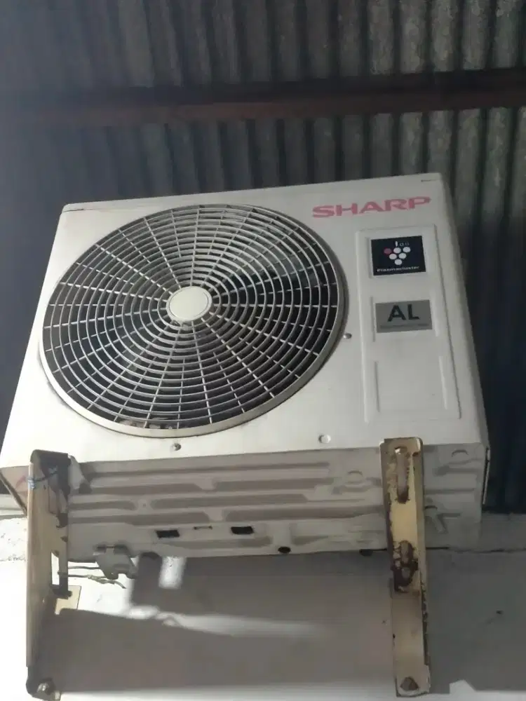 Ac Sharp tingal pasang  dingin 1/2 pk