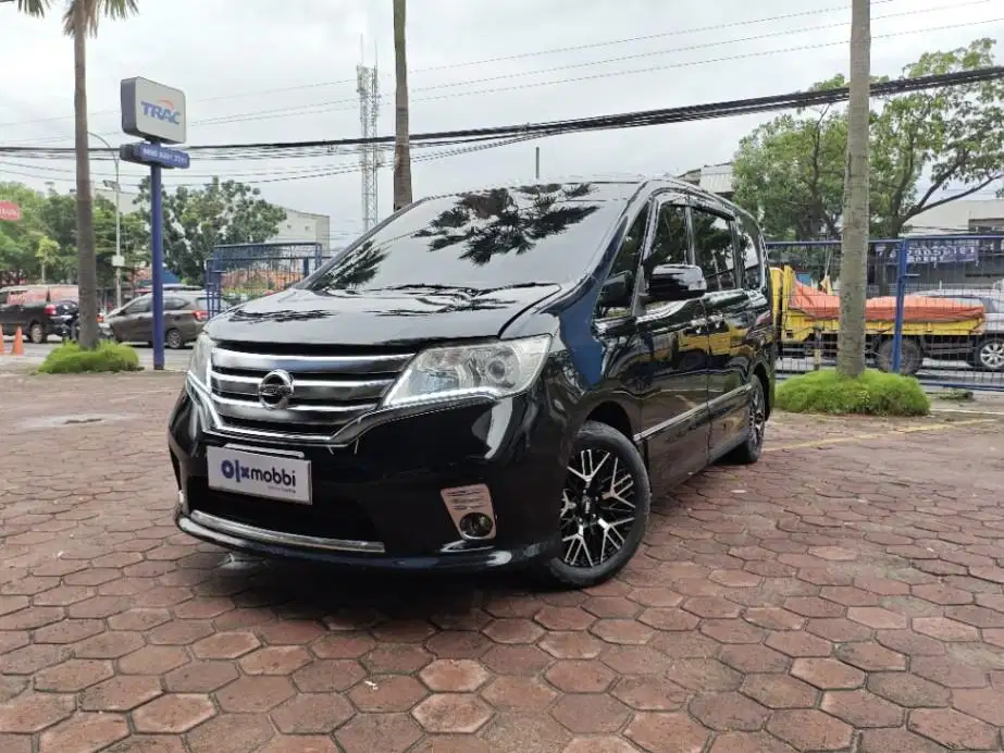 DP MURAH Nissan Serena 2.0 Highway Star Bensin-AT 2015 Hitam CSFZB
