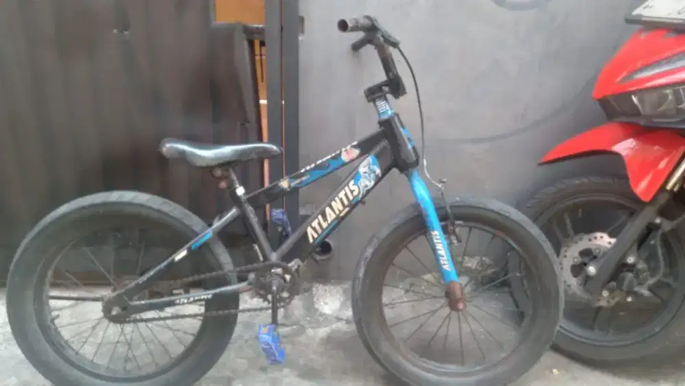 Sepeda BMX ukuran 18