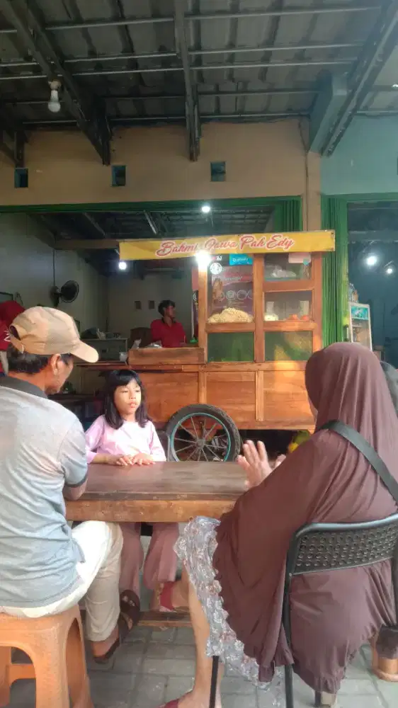 Di butuhkan koki mie jawa