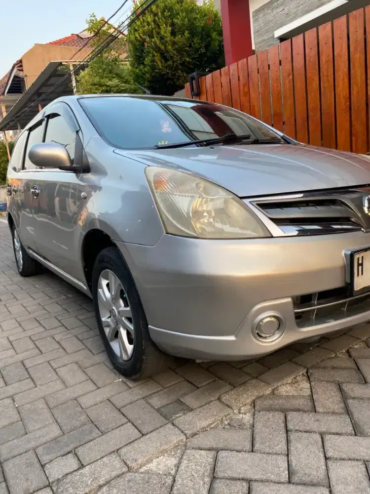Grand Livina 2013/2012 Manual Istimewa original mulus