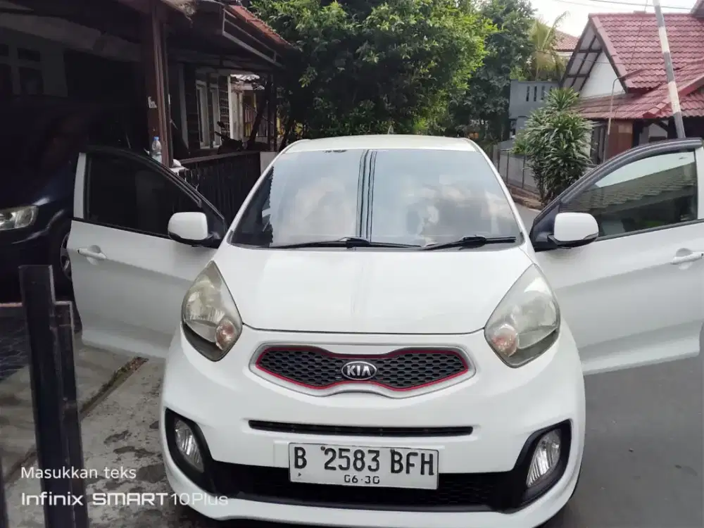 KIA Picanto 2014 putih Matic