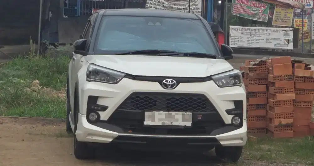 Raize GR Sport 1.0 Turbo TSS Two Tone