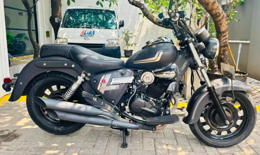 Benelli motobi 200 efi