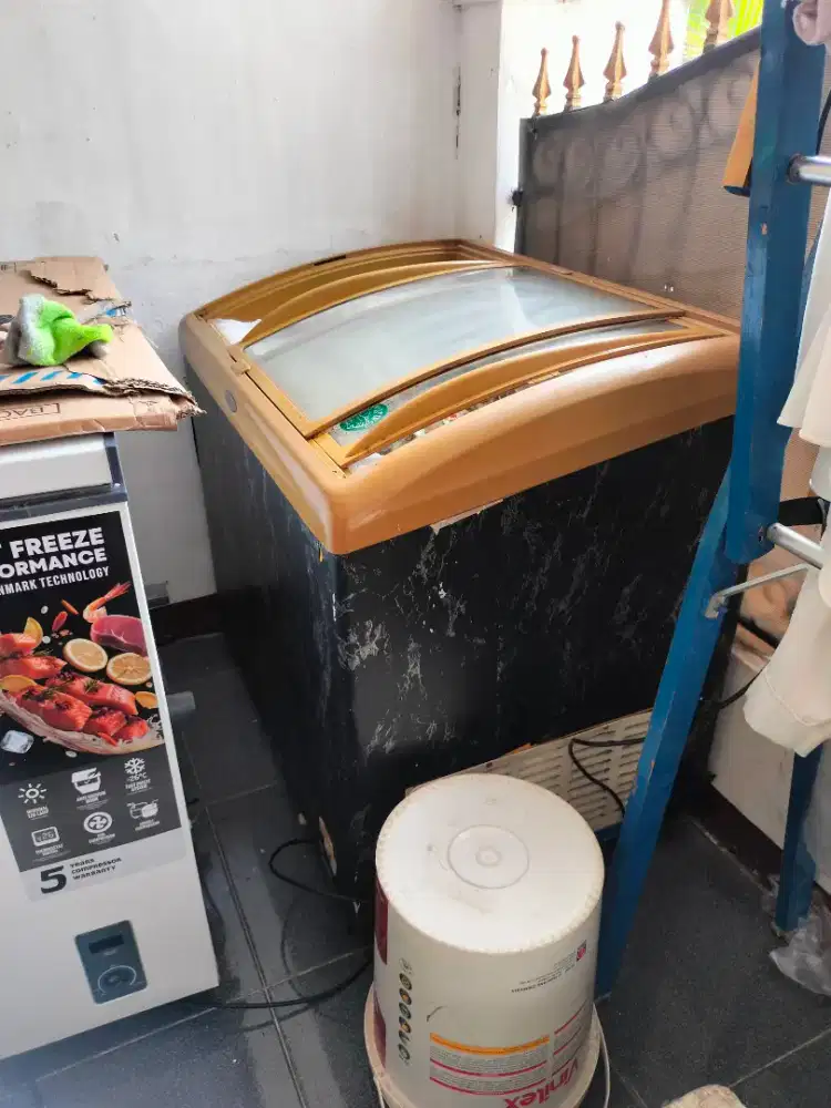 Freezer AICE masih berfungsi