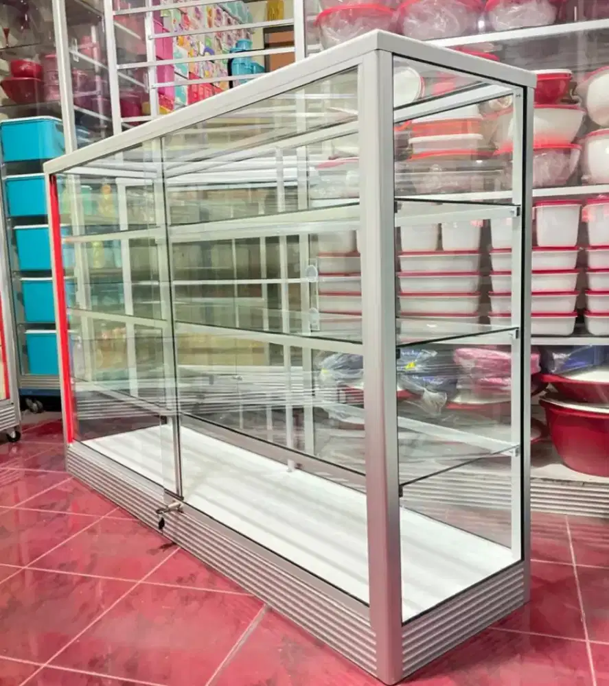Etalase 1,5m x 1m  Untuk perlengkapan Usaha