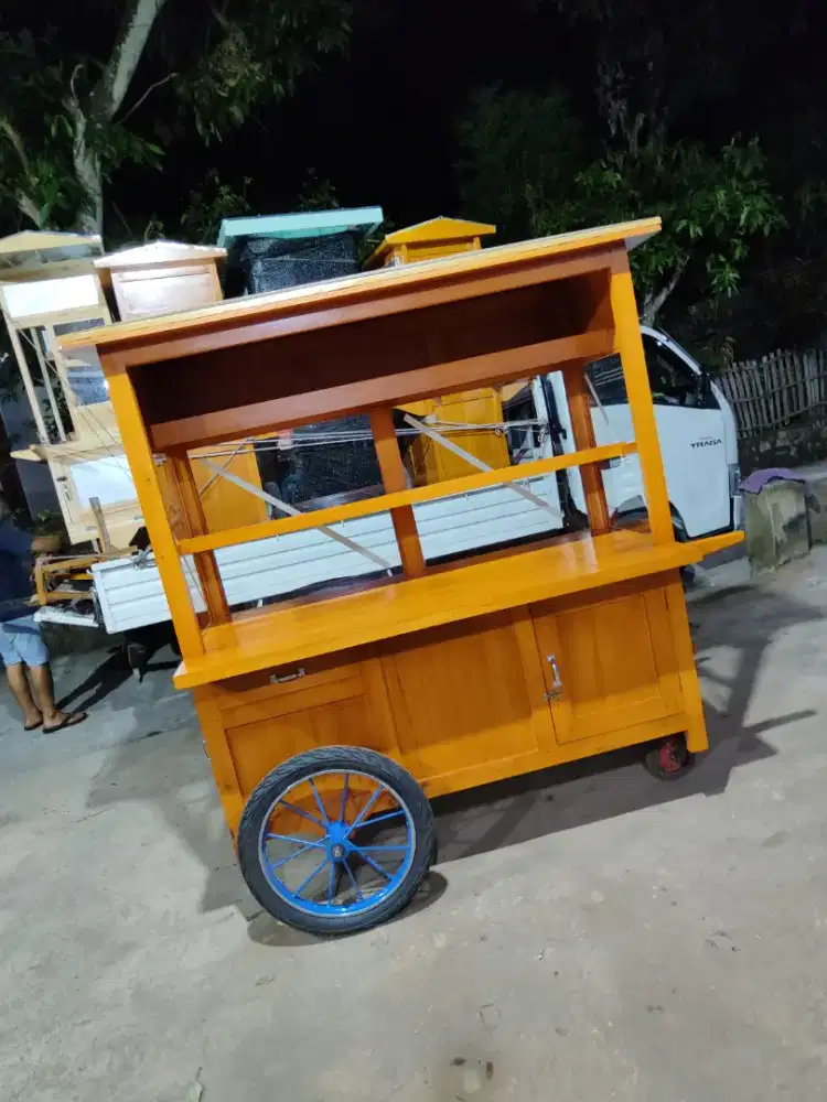 Promo Gerobak Mie Ayam jg Melayani Pesanan Grobak Bakso Bubur Sate dlL