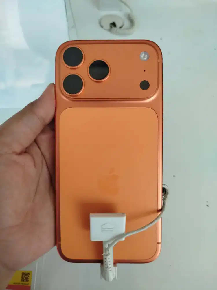 IPHONE 17 PRO MAX 256 COSMIC ORANGE ID