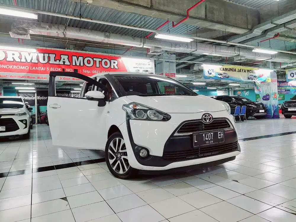 Toyota SIENTA 1.5 V CVT-AT 2016