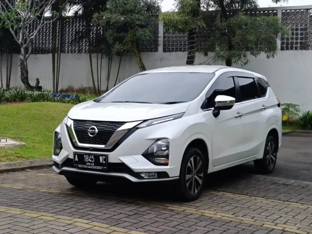 Nissan Livina VL 1.5 Automatic 2021 Bensin Putih Metalik