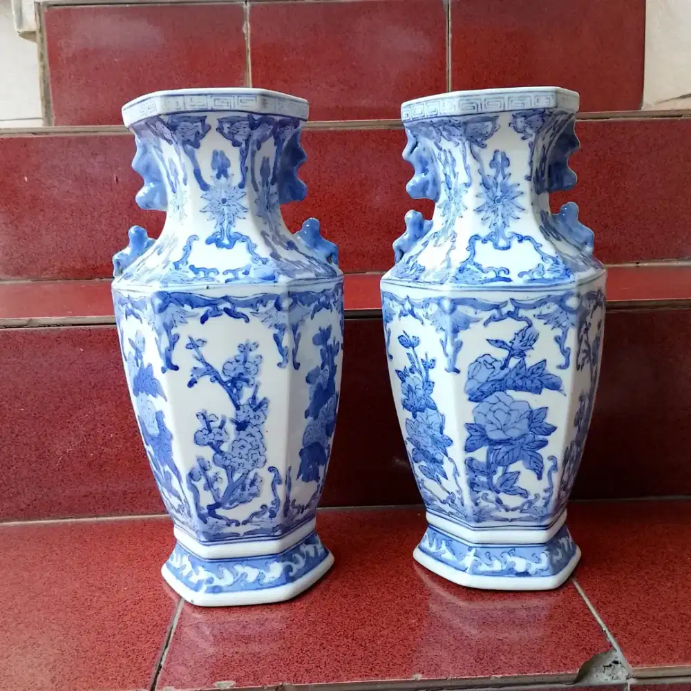 Guci Keramik Vas Bunga