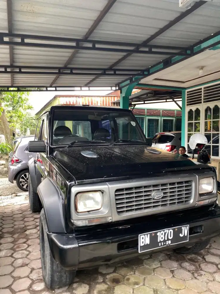 Daihatsu Feroza 95