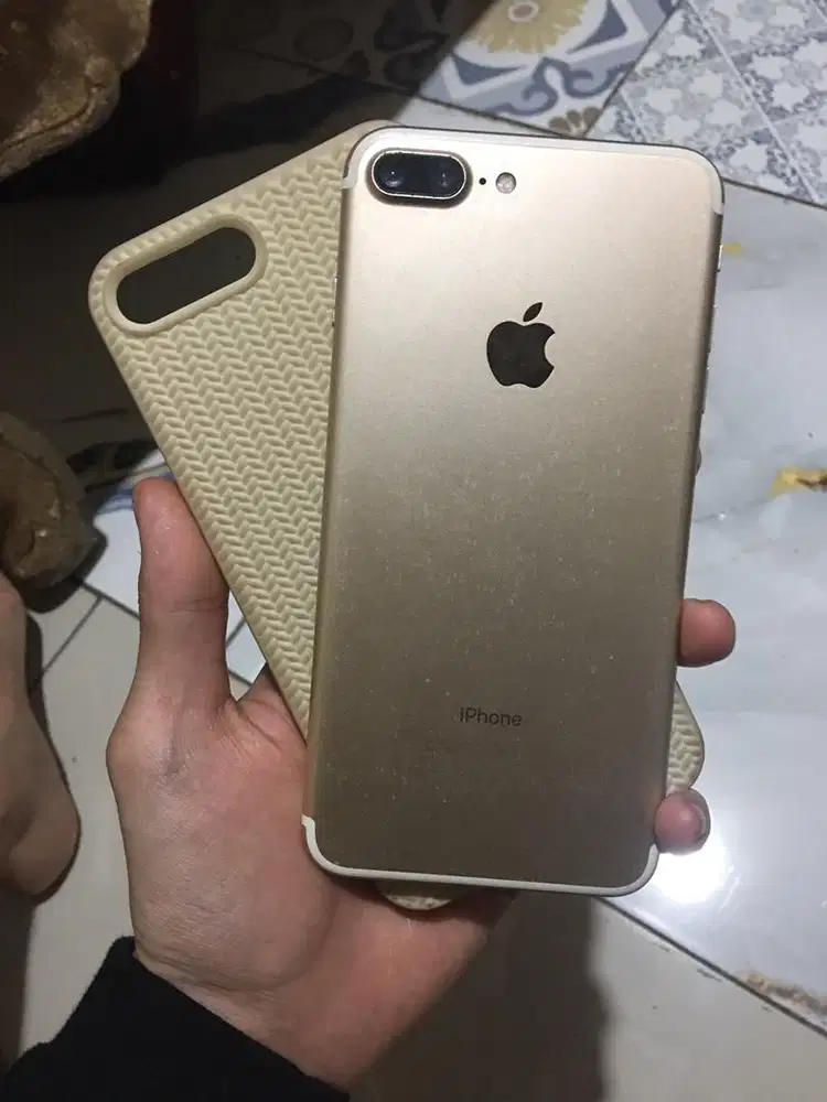 iPhone 7 plus 32 GB