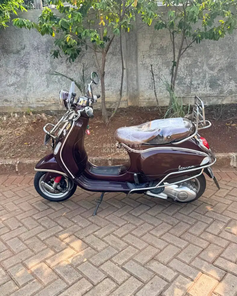 VESPA LXV 150 3V 2013 TERMURAH