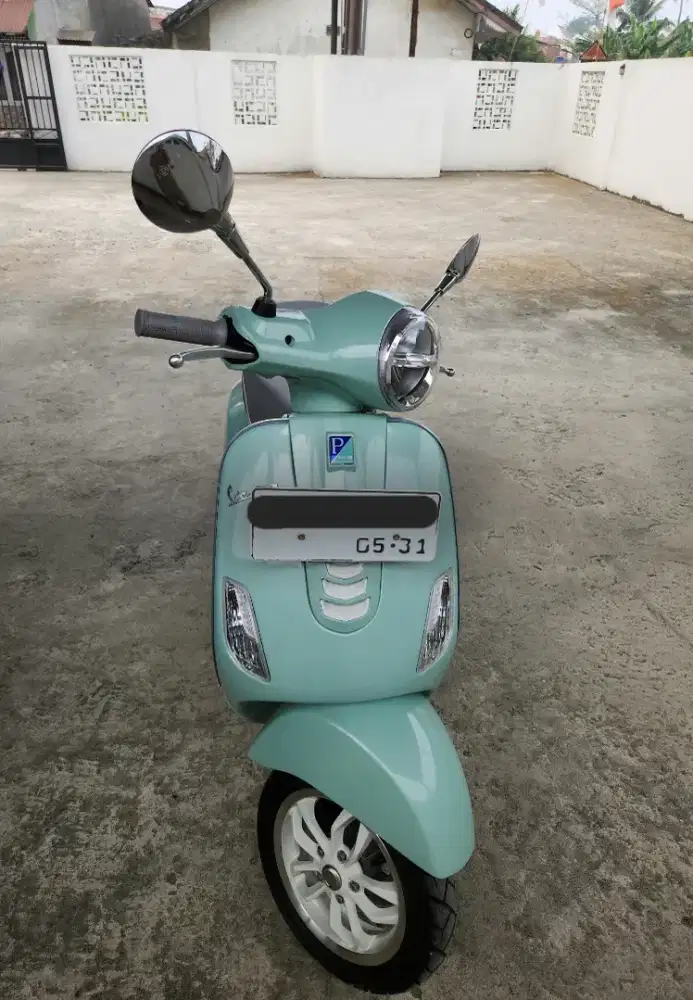 Vespa LX 150 Green 2025
