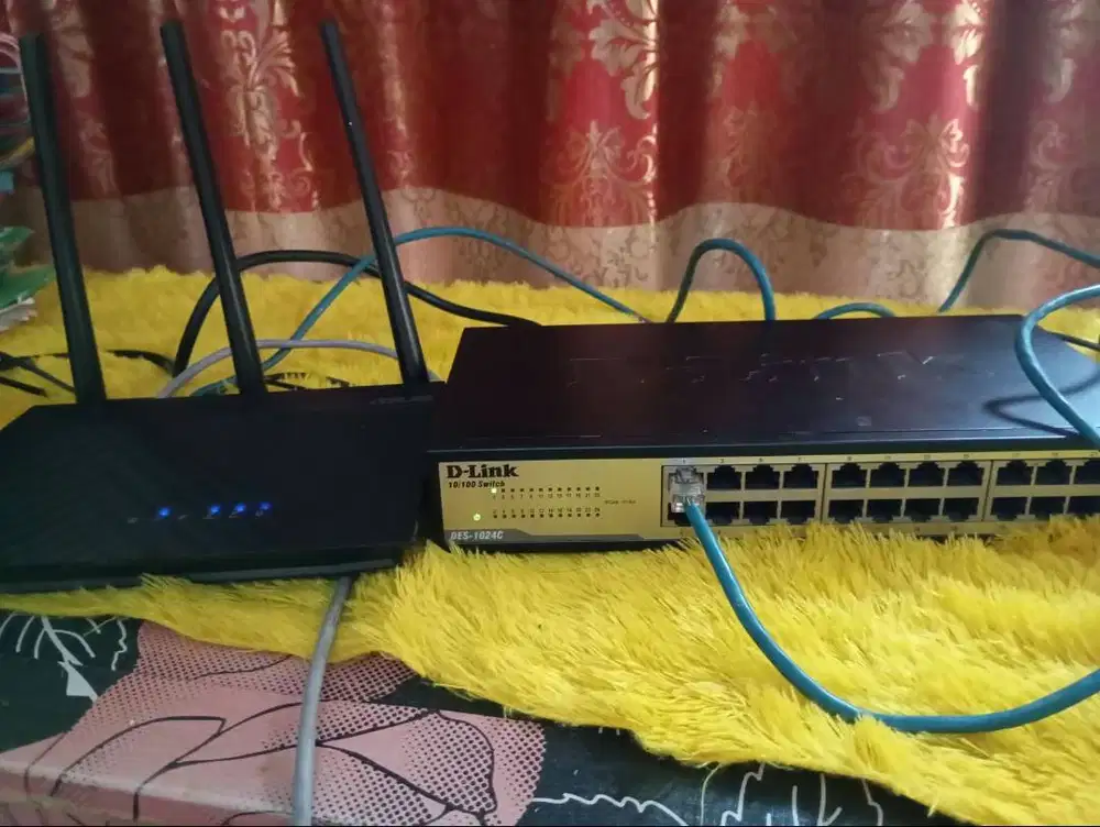 Dijual Paket Hemat Perangkat Jaringan (Router Wi-Fi ASUS + Switch Hub