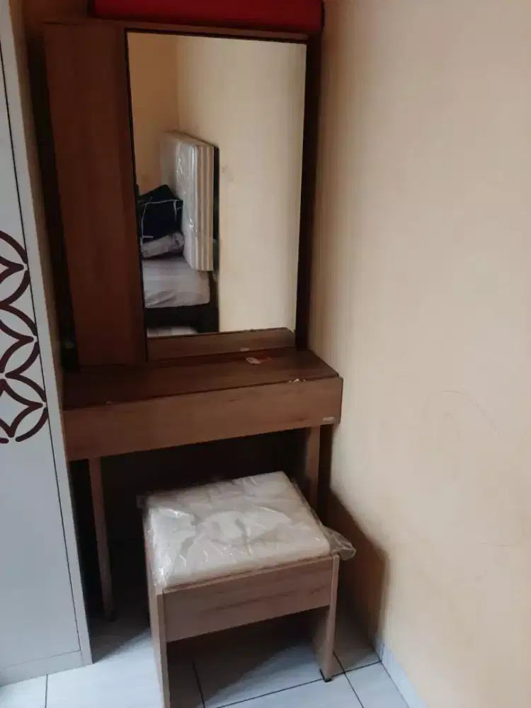meja rias merk informa