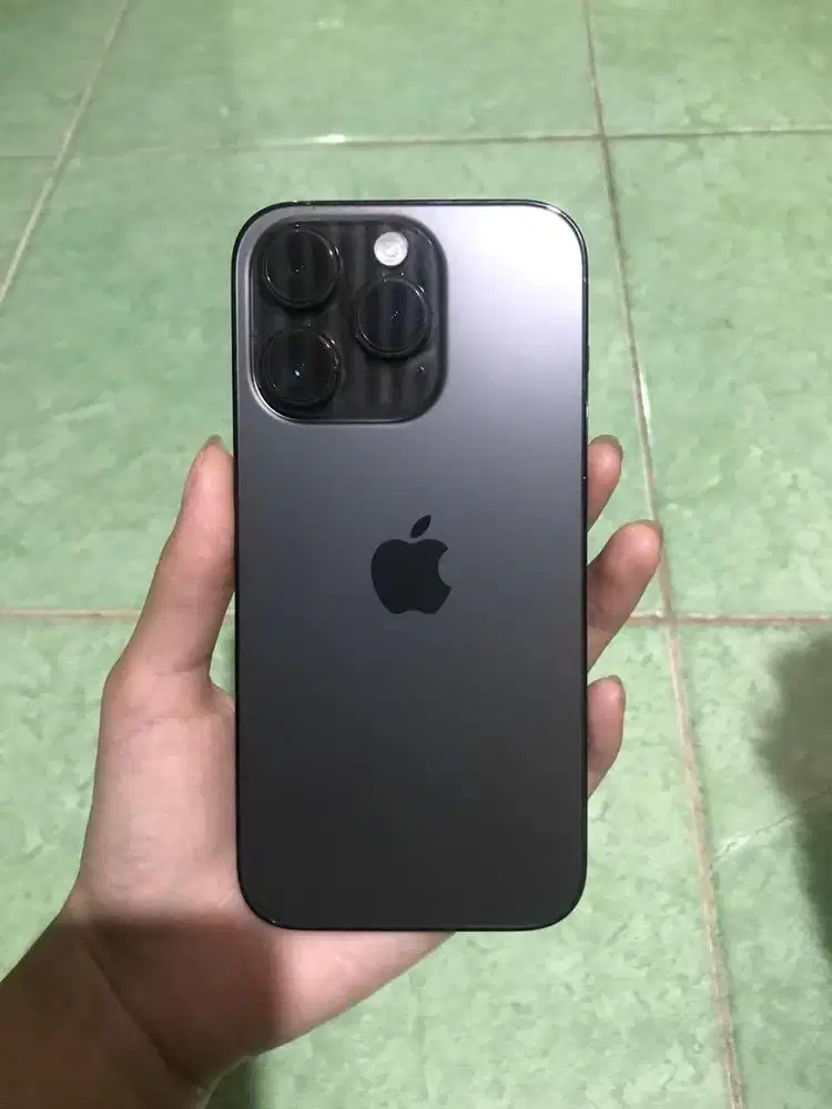 iPhone 14 PRO 256GB Ex iBox Mulus & Fullset Ori Ex Pemakaian Perempuan