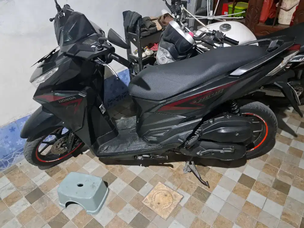 Vario 125 tahun 2015