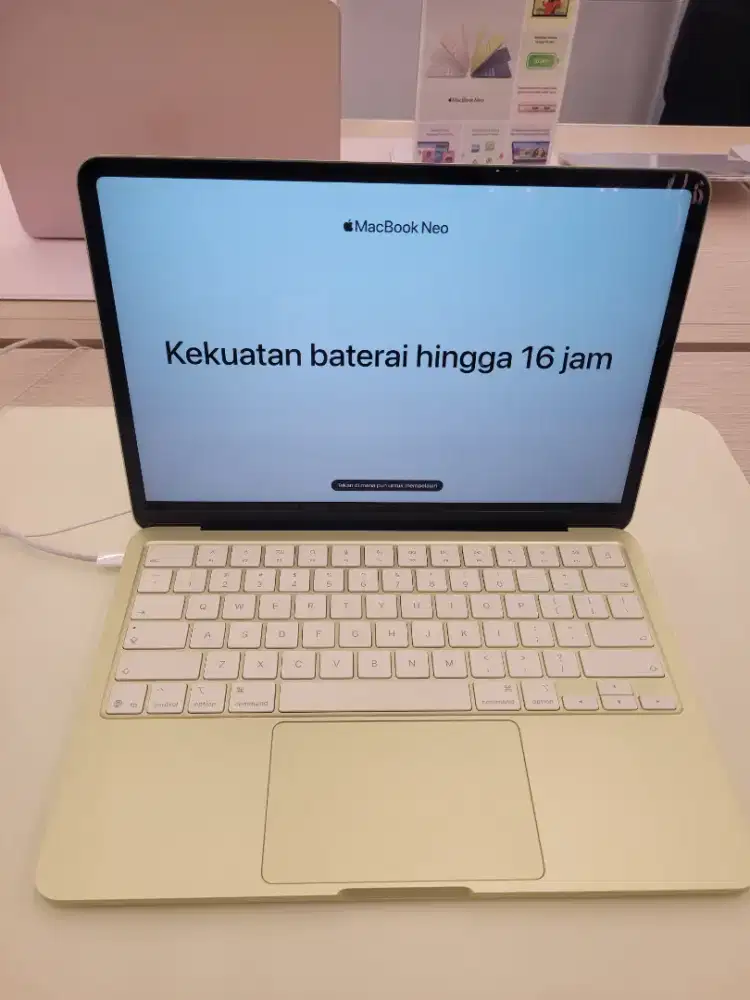 Promo MacBook Neo bisa kredit cicilan ringan tanpa DP