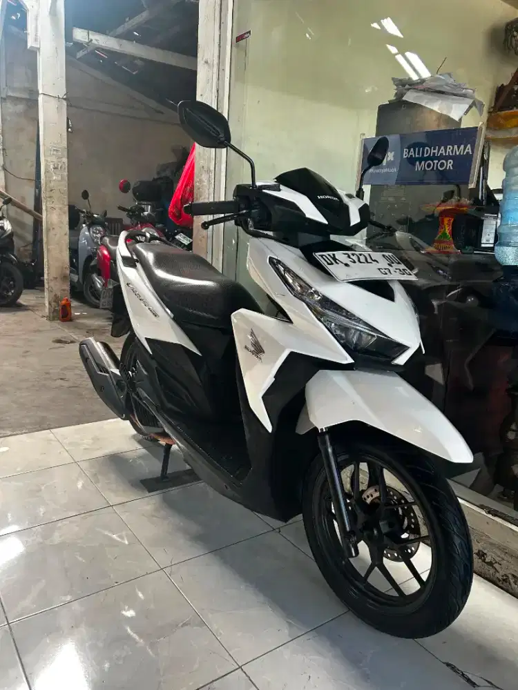 Honda. Vario 150 CC thn 2015 cash. Bali dharma. Motor