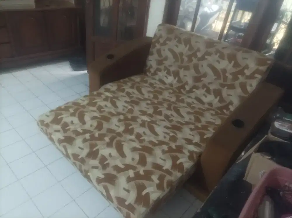 Sofa santai bisa dijadikan ranjang