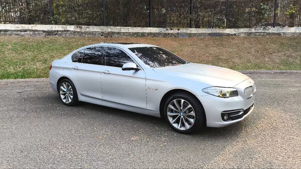 Bmw 520i Modern F10 LCI 2015.