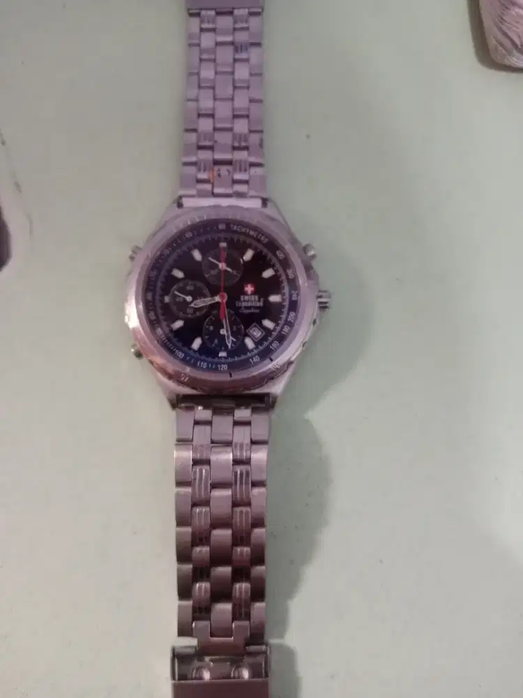 Jam tangan pria