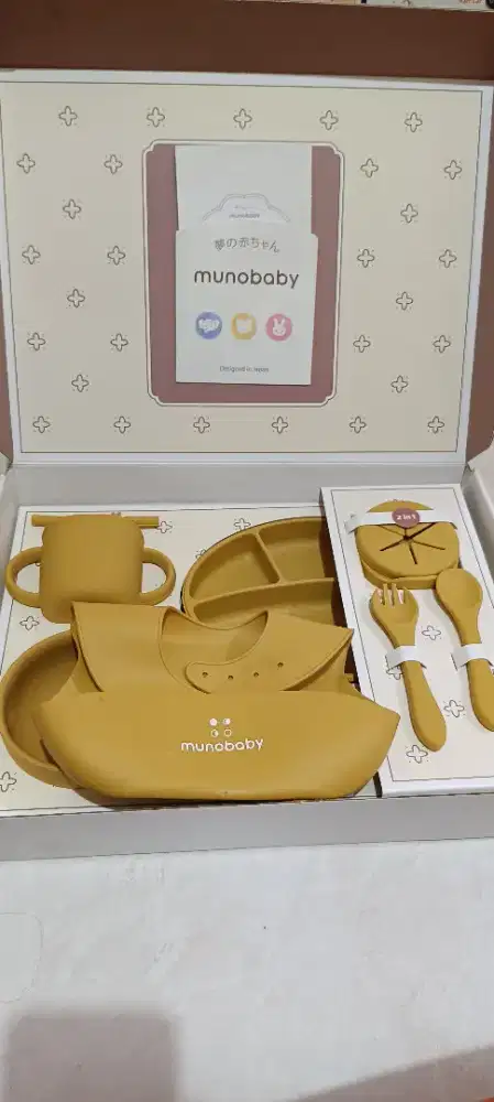 Set Alat Makan Bayi - Munobaby Silicone Feeding Set Premium